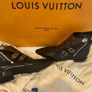 Louis Vuitton Black and Brown Monogram Boots size 38